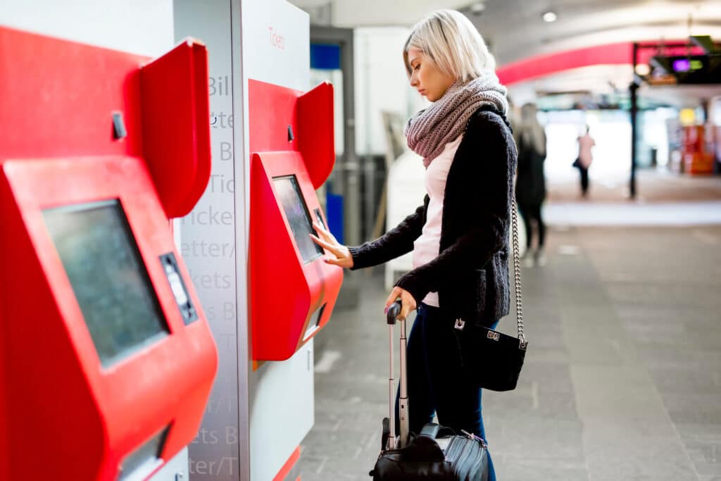 Digitalkompetenz ist auch am Fahrkartenautomaten gefragt